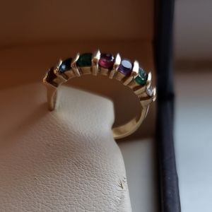14K Never worn multistone ring